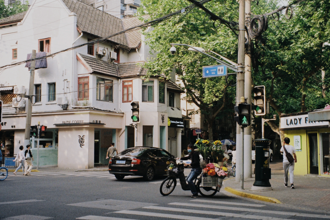 中國公布留學(xué)生回國落戶政策，這些澳洲大學(xué)畢業(yè)生可送上海戶口